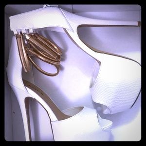 NEW!! Just fab high heels (size 7)